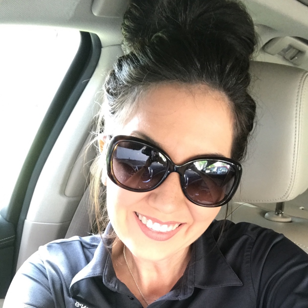 Meet your Posher, Lisa